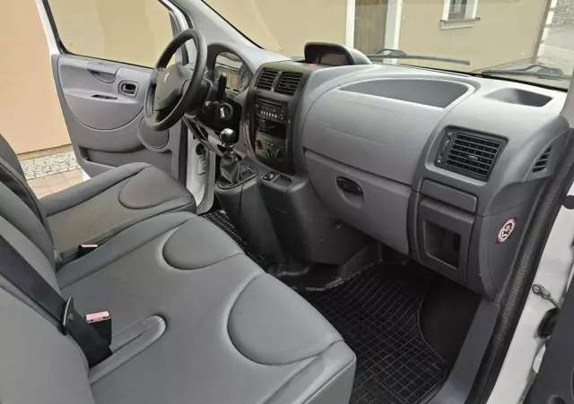PEUGEOT Expert 