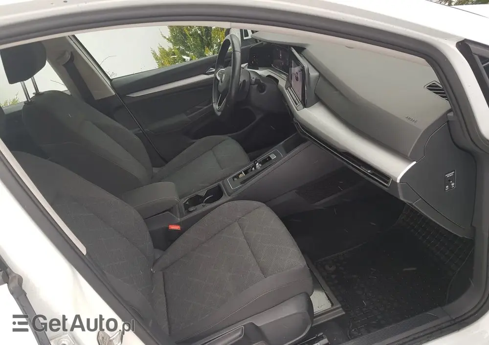 VOLKSWAGEN Golf Ver-1-5-tsi-evo-life