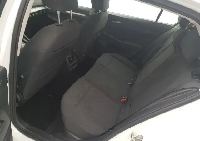 VOLKSWAGEN Golf Ver-1-5-tsi-evo-life