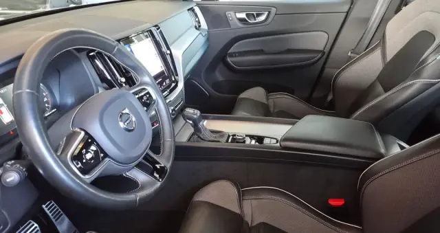 VOLVO XC 60 D4 Geartronic RDesign