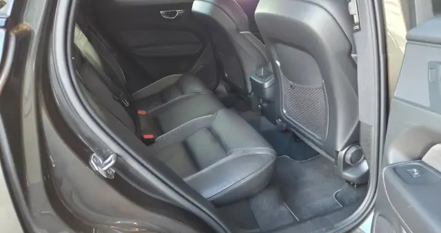 VOLVO XC 60 D4 Geartronic RDesign