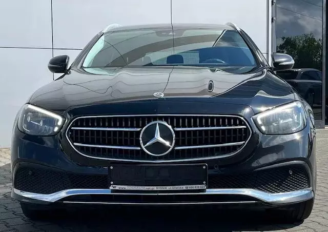 MERCEDES-BENZ Klasa E 300 de Avantgarde