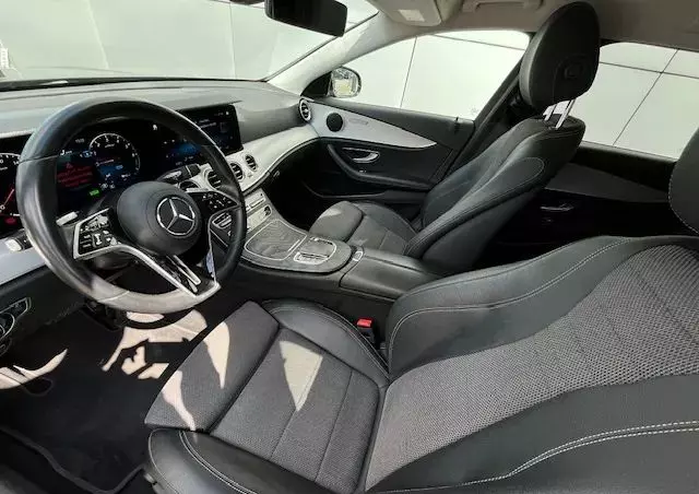 MERCEDES-BENZ Klasa E 300 de Avantgarde