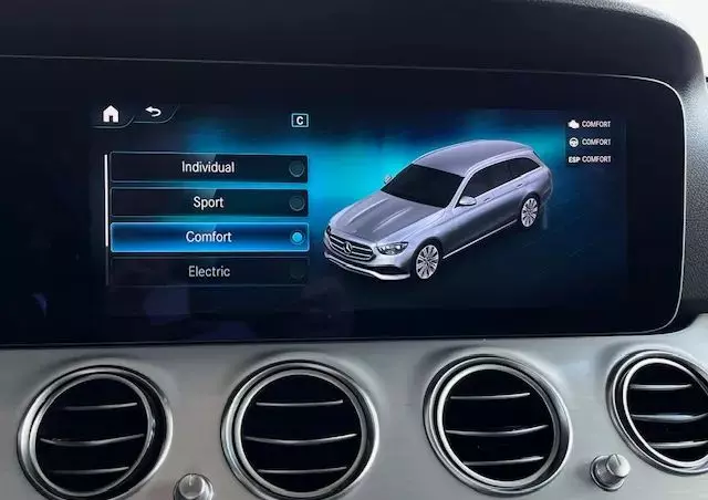 MERCEDES-BENZ Klasa E 300 de Avantgarde