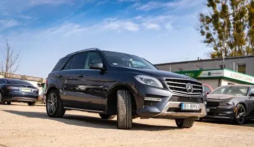 MERCEDES-BENZ ML 