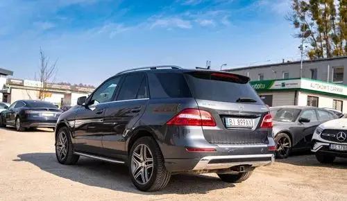 MERCEDES-BENZ ML 