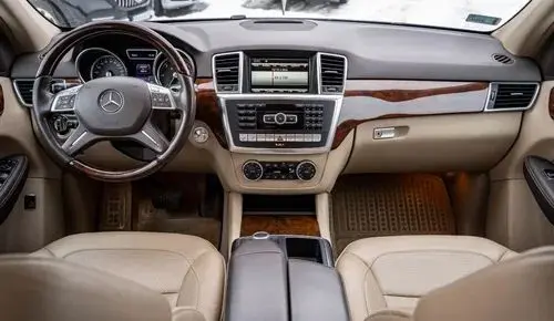 MERCEDES-BENZ ML 