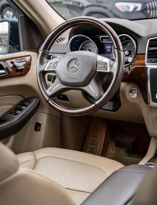 MERCEDES-BENZ ML 