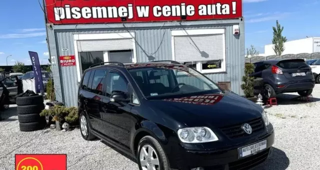 VOLKSWAGEN Touran 