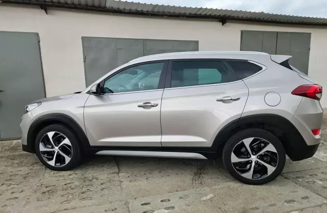 HYUNDAI Tucson 2.0 CRDI (136 KM) 4WD