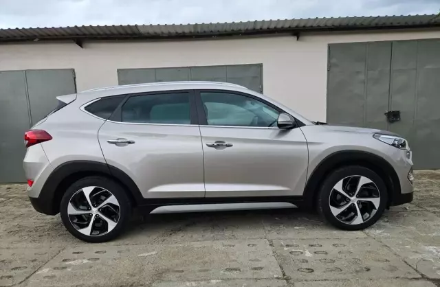 HYUNDAI Tucson 2.0 CRDI (136 KM) 4WD