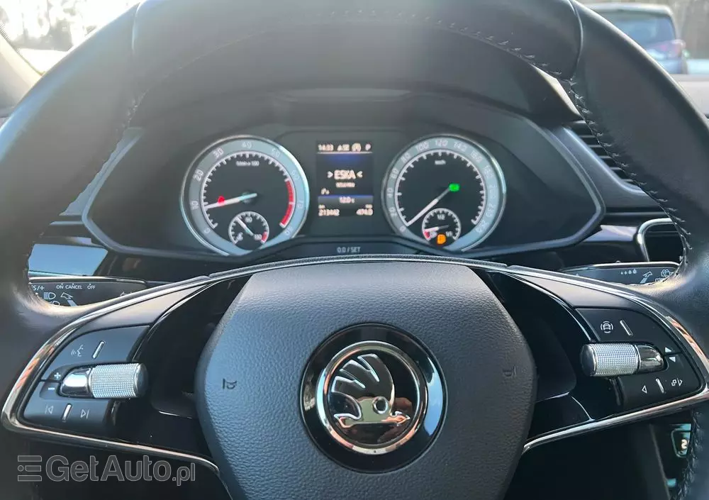 SKODA Superb 2.0 TSI L&K DSG