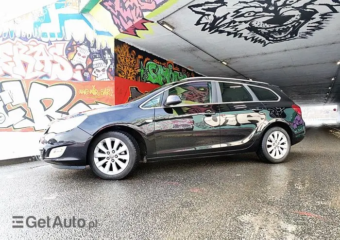 OPEL Astra 2.0 CDTI DPF Automatik Cosmo