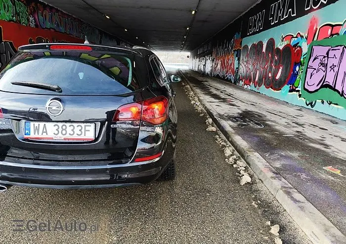 OPEL Astra 2.0 CDTI DPF Automatik Cosmo