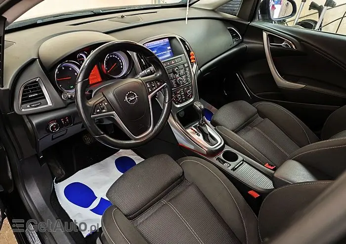 OPEL Astra 2.0 CDTI DPF Automatik Cosmo