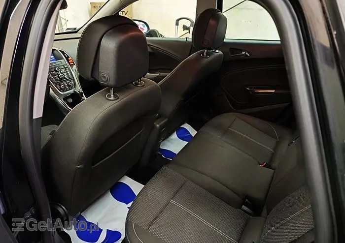 OPEL Astra 2.0 CDTI DPF Automatik Cosmo