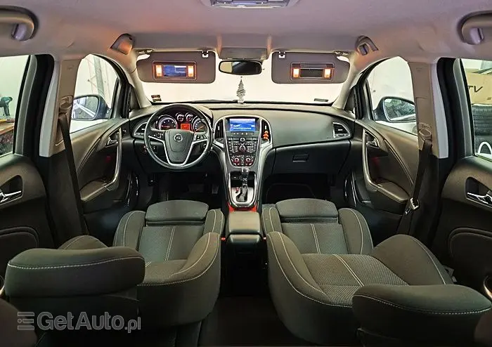 OPEL Astra 2.0 CDTI DPF Automatik Cosmo