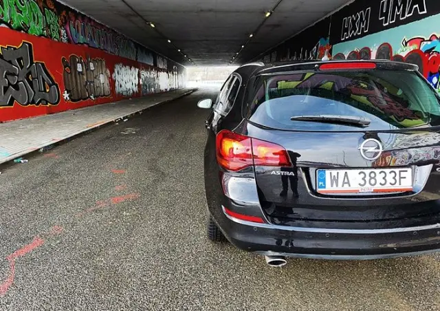 OPEL Astra 2.0 CDTI DPF Automatik Cosmo