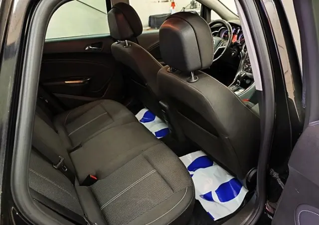 OPEL Astra 2.0 CDTI DPF Automatik Cosmo