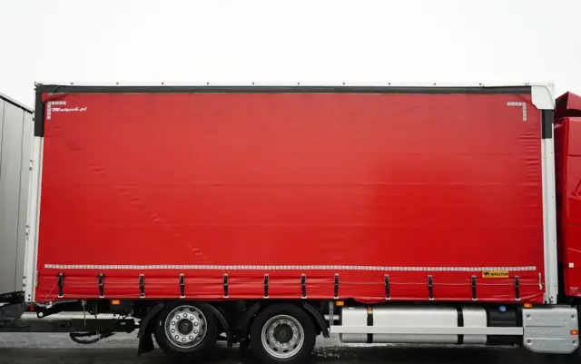 DAF FH 460 / ZESTAW TANDEM / 120 M3 / PRZEJAZDOWY / I-SAVE / KLIMATYZACJA POSTOJOWA / OŚ PODNOSZONA / OŚ SKRĘTNA / PLANDEKA ZBROJONA 