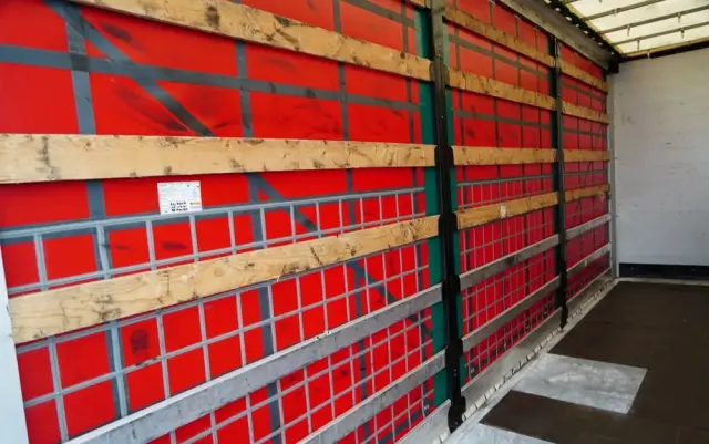 DAF FH 460 / ZESTAW TANDEM / 120 M3 / PRZEJAZDOWY / I-SAVE / KLIMATYZACJA POSTOJOWA / OŚ PODNOSZONA / OŚ SKRĘTNA / PLANDEKA ZBROJONA 