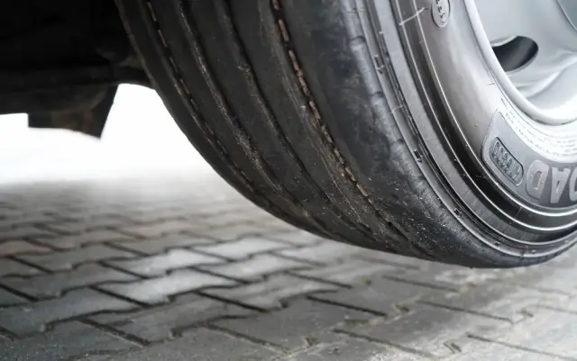 DAF FH 460 / ZESTAW TANDEM / 120 M3 / PRZEJAZDOWY / I-SAVE / KLIMATYZACJA POSTOJOWA / OŚ PODNOSZONA / OŚ SKRĘTNA / PLANDEKA ZBROJONA 