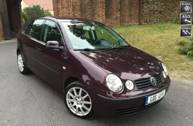 VOLKSWAGEN Polo 