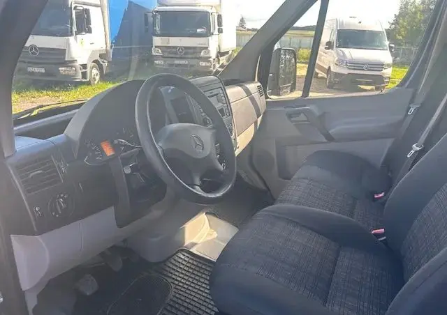 MERCEDES-BENZ Sprinter 319 