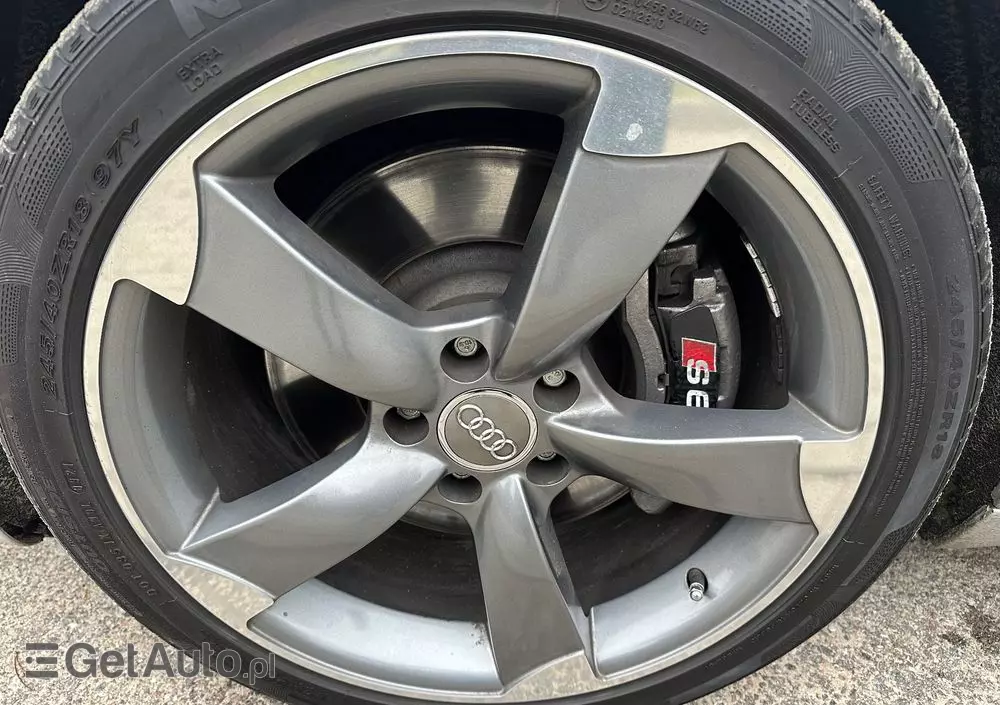 AUDI A6 Avant 4.2 quattro tiptronic