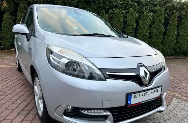 RENAULT Scenic 