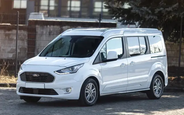 FORD Tourneo Connect Grand 