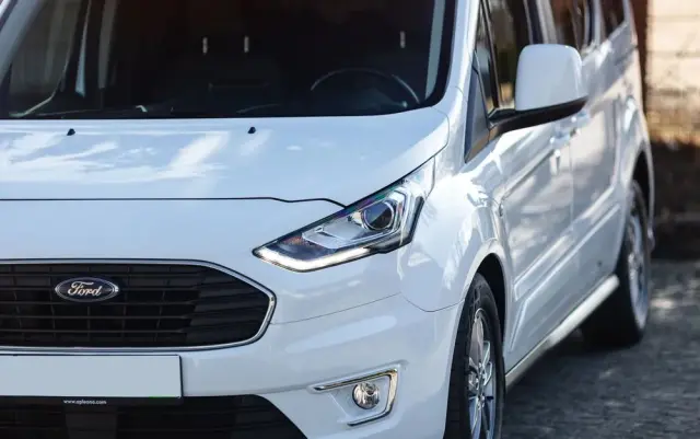 FORD Tourneo Connect Grand 