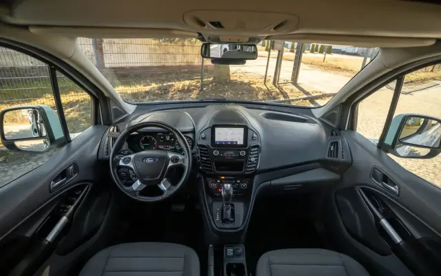 FORD Tourneo Connect Grand 