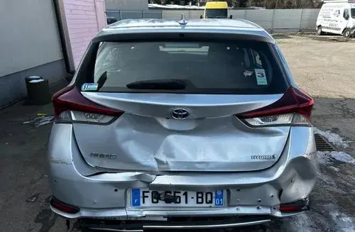 TOYOTA Auris 
