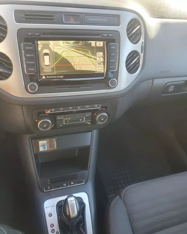 VOLKSWAGEN Tiguan 2.0 TDI DPF 4Motion DSG Life