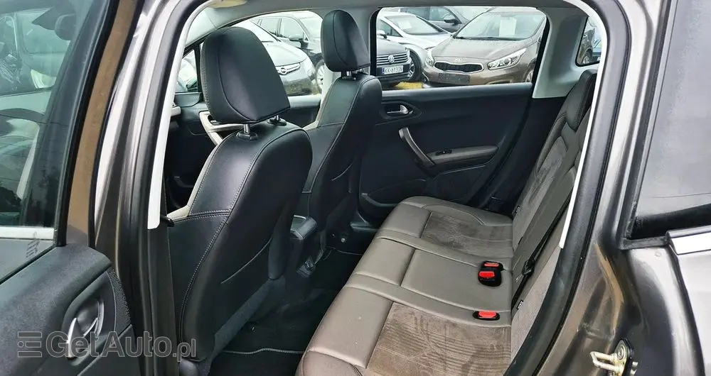 PEUGEOT 2008 120 VTI Allure