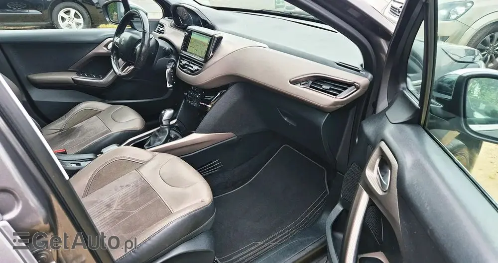 PEUGEOT 2008 120 VTI Allure