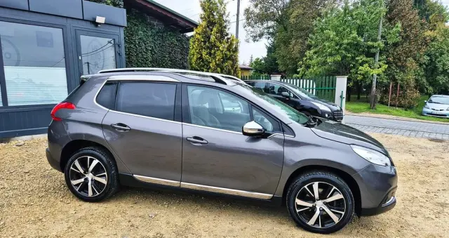 PEUGEOT 2008 120 VTI Allure