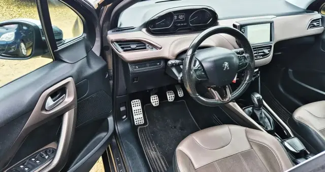 PEUGEOT 2008 120 VTI Allure