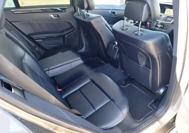 MERCEDES-BENZ Klasa E 200 CGI BlueEffICIENCY Avantgarde