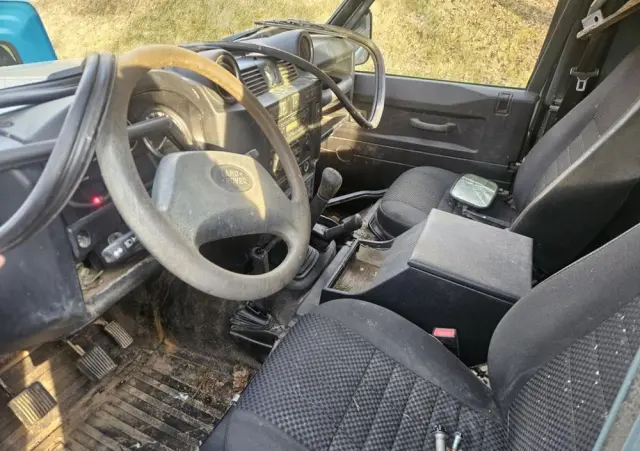 LAND ROVER Defender 90 Edition