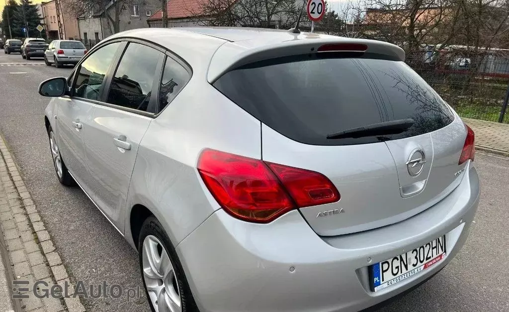 OPEL Astra 
