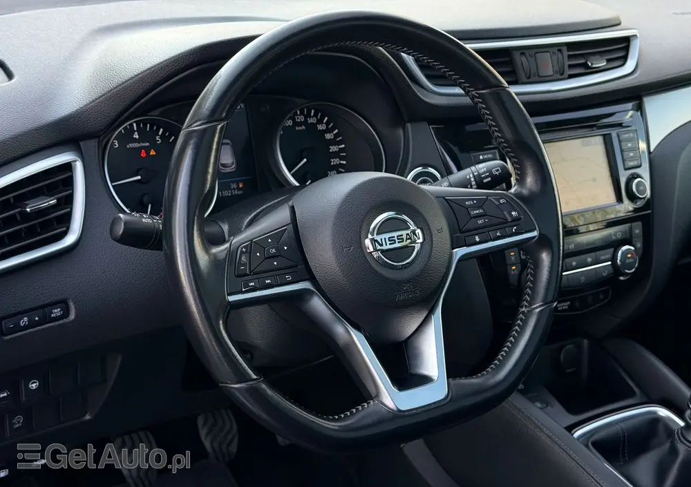 NISSAN Qashqai 1.3 DIG-T Tekna