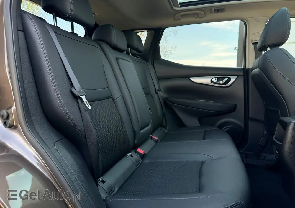 NISSAN Qashqai 1.3 DIG-T Tekna