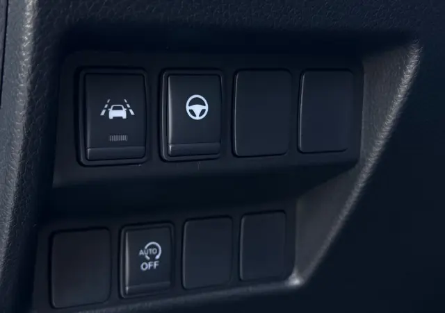 NISSAN Qashqai 1.3 DIG-T Tekna