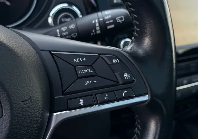 NISSAN Qashqai 1.3 DIG-T Tekna