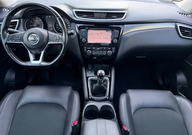 NISSAN Qashqai 1.3 DIG-T Tekna