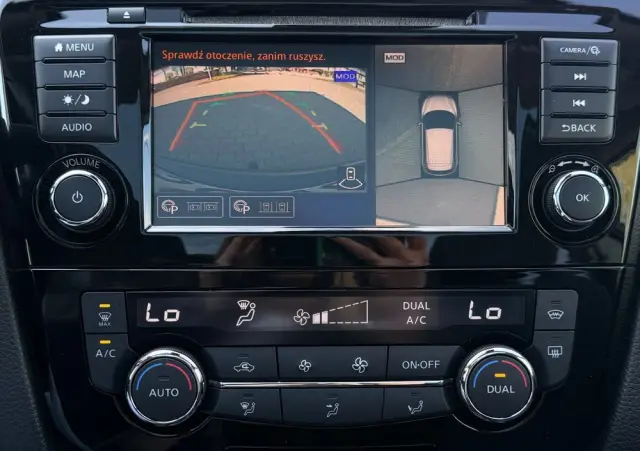 NISSAN Qashqai 1.3 DIG-T Tekna