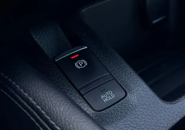 NISSAN Qashqai 1.3 DIG-T Tekna