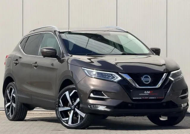 NISSAN Qashqai 1.3 DIG-T Tekna
